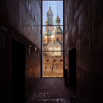 widok na poznańską katedrę z bramy Poznania