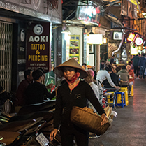 Wietnamka na tle miasta