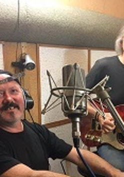 Witek Łukaszewski i Andrzej Mazurek z instrumentami