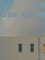 Plakat wystawy fotograficznej "No hair just concrete". Zdjęcie fragmentu betonowej konstrukcji.