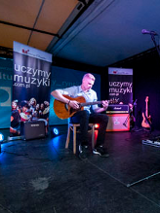 występ ucznia Szkoły Muzycznej T. Burton