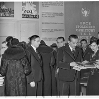 ZAPISKI Z LAMUSA. Kto pomyśli o pisarzu?