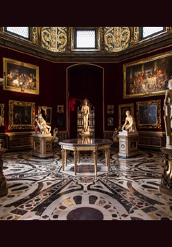 Wnętrze Galerii Uffizi