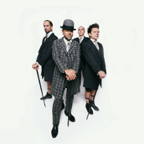 Zdjęcie członków zespołu Lipali.