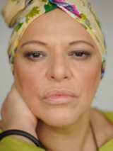 Na zdjęciu twarz artystki.