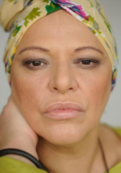 Na zdjęciu twarz artystki.