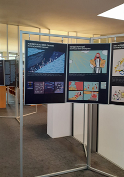 Zdjecie z wystawy z ilustracjami czeskich plastyków.