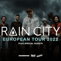 Zdjęcie członków zespołu oraz nazwa zespołu i trasy.