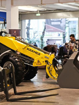 Zdjęcie koparki na targach poznańskich