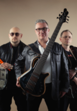 Na zdjęciu członkowie zespołu.