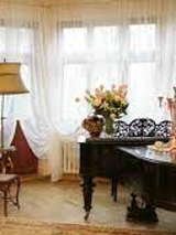 Na zdjęciu jedno z wnętrz Salonu Nowowiejskiego.