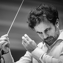 Na zdjęciu dyrygent Łukasz Borowicz.