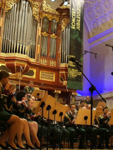 Na zdjęciu koncert orkiestry w auli UAM.