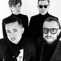 Na zdjęciu członkowie zespołu.