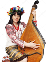 Na zdjęciu kobieta w stroju ludowym grająca na bandurze.