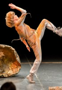 Zdjęcie zrobione w trakcie spektaklu.