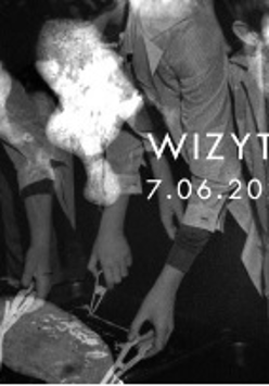 Czarno-białe zdjęcie zapowiadające wystawę "Wizyta"