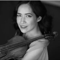 Zdjęcie Viviane Hagner.