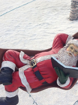 Zdjęcie Gwiazdora na hamaku.