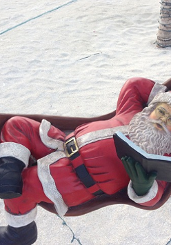 Zdjęcie Gwiazdora na hamaku.