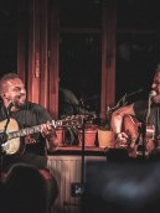 Zdjęcie członków zespołu.