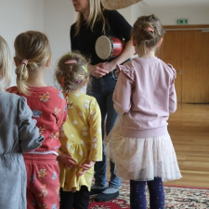 Na zdjęciu fragment warsztatów dla dzieci.