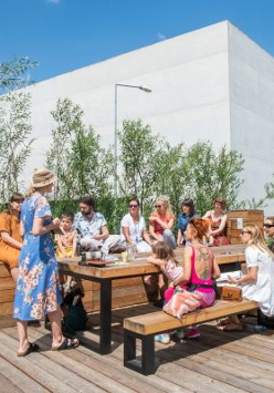 Na zdjęciu budynek Bramy Poznania.