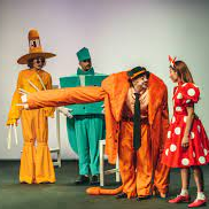 Na zdjęciu fragment przedstawienia.