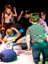 Na zdjęciu fragment warsztatów dla dzieci.