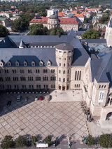 Na zdjęciu budynek CK Zamek.