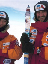 Marek Kamiński i Janek Mela w strojach alpinistów