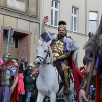 Na zdjęciu postać św. Marcina na koniu.