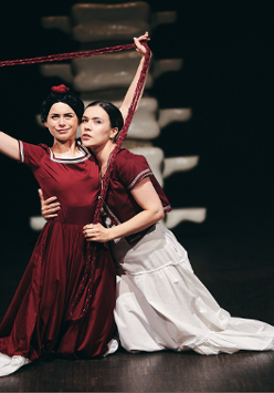 Zdjęcie Artystek na scenie autorstwa Agnieszki Cytackiej.