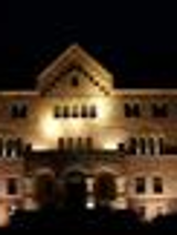 Na zdjęciu Zamek nocą.