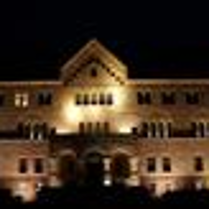 Na zdjęciu Zamek nocą.