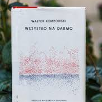 Na zdjęciu okładzka książki Wszystko za darmo.