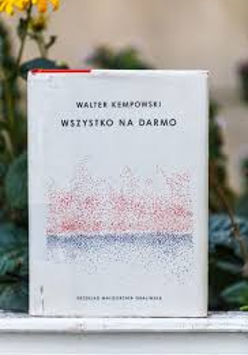 Na zdjęciu okładzka książki Wszystko za darmo.
