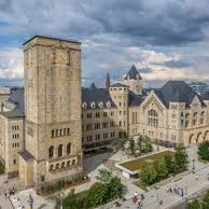 Na zdjęciu CK Zamek.