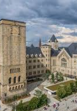 Na zdjęciu CK Zamek.