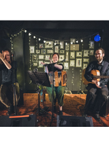 Członkowie zespołu na zdjęciu