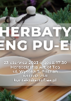 Zdjęcie przedstawia dwie filizanki herbaty oraz imbryk na tacce w plenerze.Na zdjęciu znajdują się informacje opisane w opisie wydarzenia.