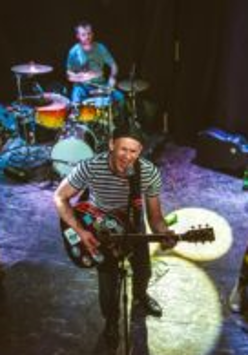 Zespół Niesamowita Sprawa! podczas koncertu