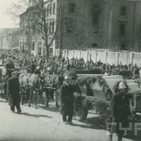 Ziemia gromadzi prochy