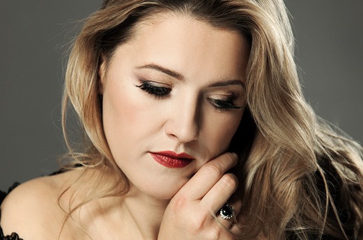 Photo of the performer Katarzyna Hołysz