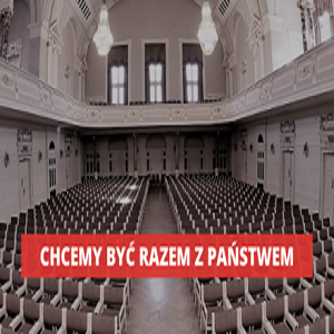 Zdjęcie widowni Auli UAM i napis "Chcemy być razem z Państwem".