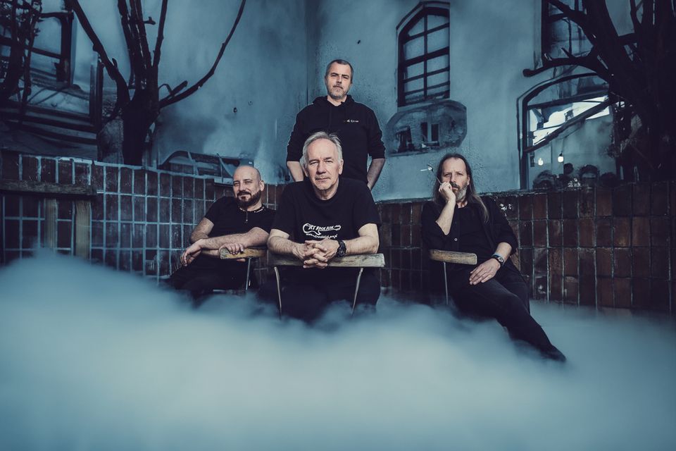 Baner promujący wydarzenie. Nazwa wydarzenia i zdjęcie artystów.