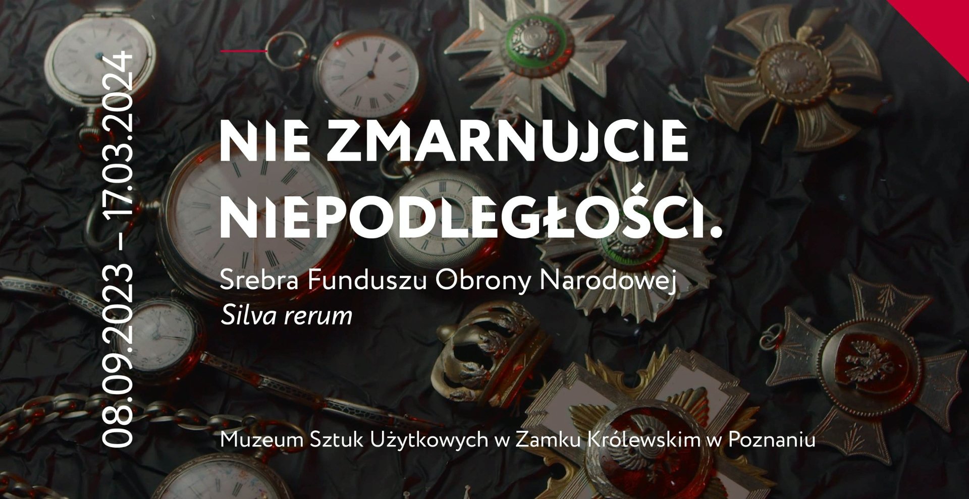 Baner promujący wydarzenie. Nazwa wydarzenia i data. Leżące ordery i zegarki kieszonkowe.