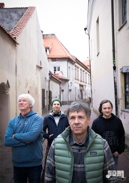 Baner promujący wydarzenie. Nazwa wydarzeania i zdjęcie osób artystycznych.