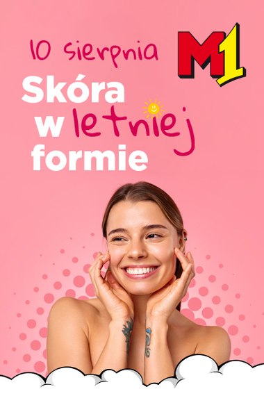 Dziewczyna na zdjęciu uśmiecha się i delikatnie dotyka swojej skóry twarzy - doskonale świeżej i czystej.