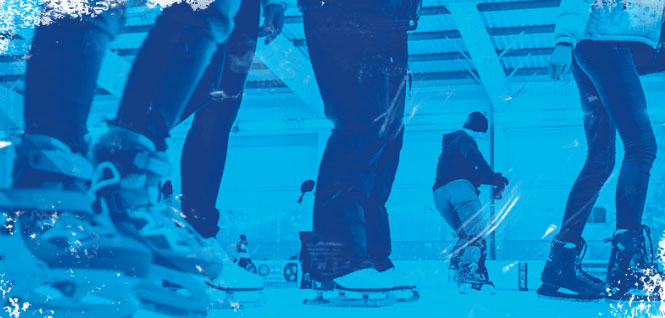 Młodzież na lodowisku.